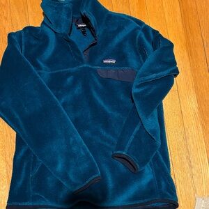 Patagonia Deep Teal snap up